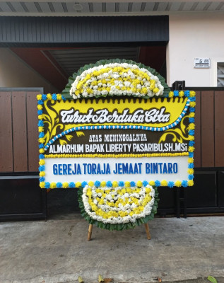 Papan Bunga Duka di Kutruk
